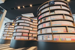 クインテッサホテル小倉 Comic&Books