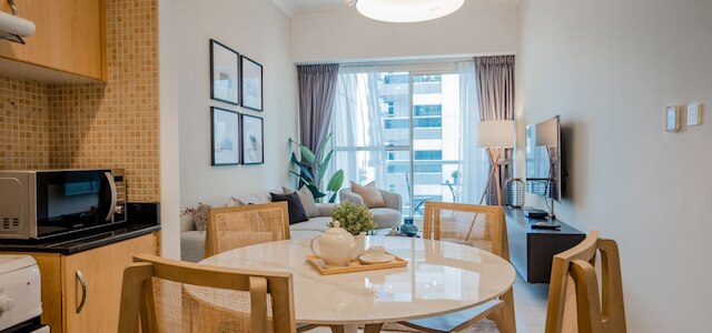 ファンシー1BRキャナルビュー