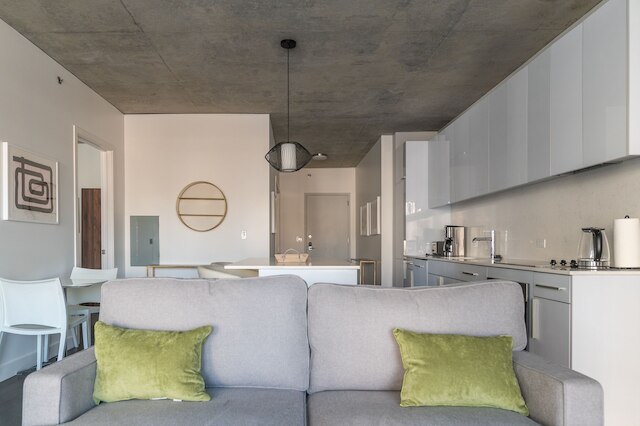 プライベートオフィス&テラス付きラグジュアリーアパート