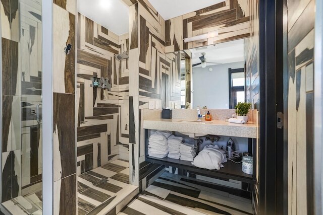 インティメイト エン スイート スタジオ