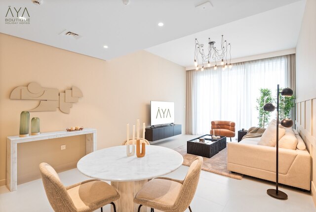 アヤ - すばらしい1BRアパートメント、素晴らしいクリークビュー付き