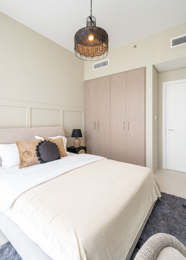 アヤ - すばらしい1BRアパートメント、素晴らしいクリークビュー付き