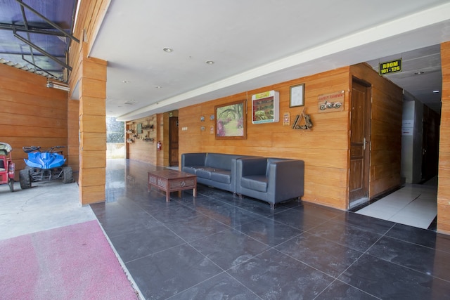 OYO 3283 Bウォークホテル