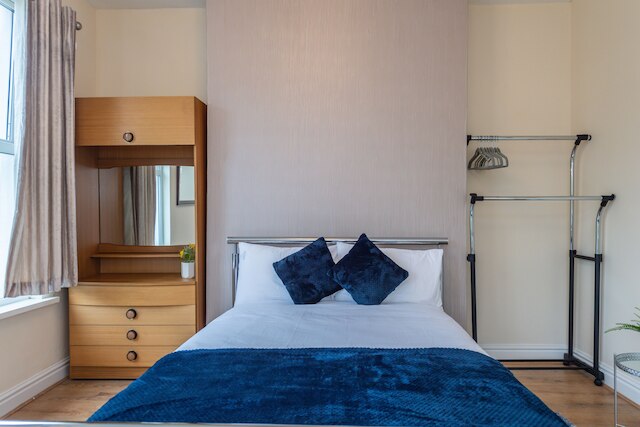 キプティバティング 5 - ベッド ハウス イン リバプール ウィズ パーキング