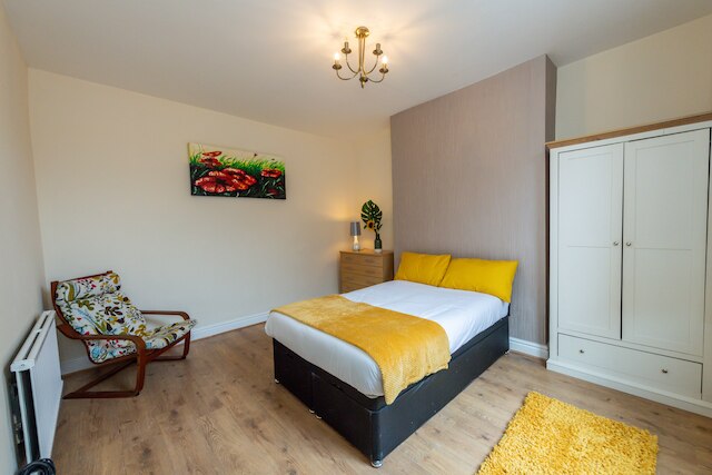 キプティバティング 5 - ベッド ハウス イン リバプール ウィズ パーキング