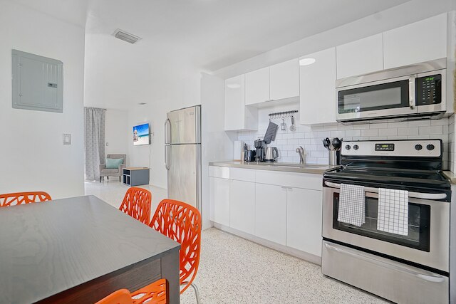 スタイリッシュウィンウッドフラッツ