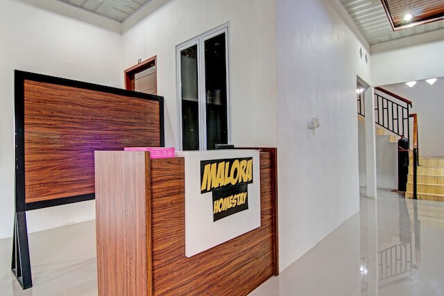 OYO  92081 マロラ ホームステイ