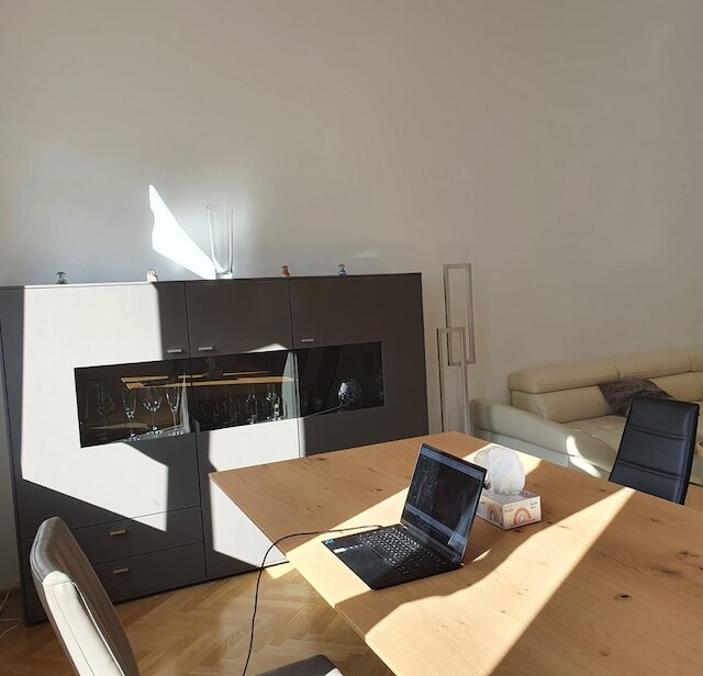 サービシエルテ・ウォーニング・イン・デア・シティ