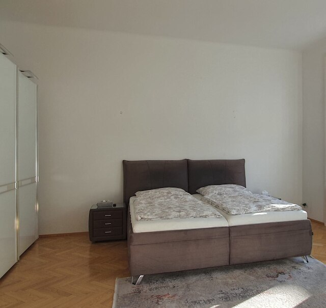 サービシエルテ・ウォーニング・イン・デア・シティ