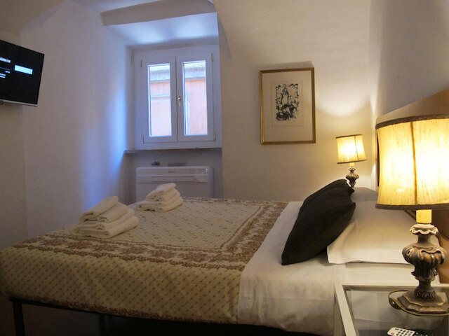 オーロラ イン パンテオン アパートメント