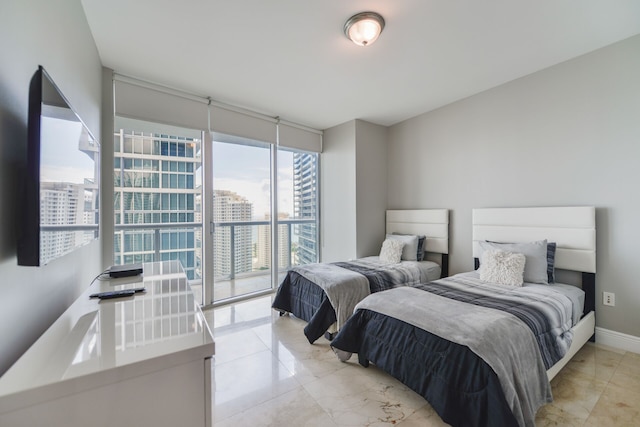 Luxury 2BR Condo at Icon Brickell W（ラグジュアリー2部屋コンドミニアムat Icon Brickell W）
