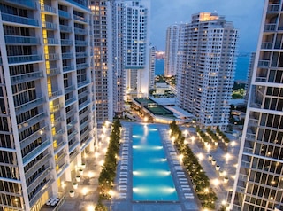 Luxury 2BR Condo at Icon Brickell W（ラグジュアリー2部屋コンドミニアムat Icon Brickell W）