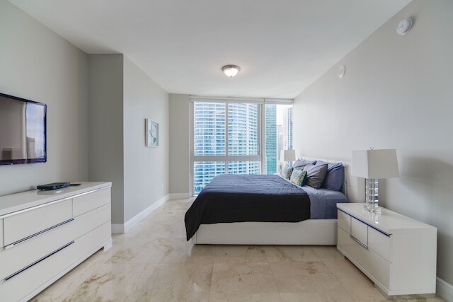 Luxury 2BR Condo at Icon Brickell W（ラグジュアリー2部屋コンドミニアムat Icon Brickell W）