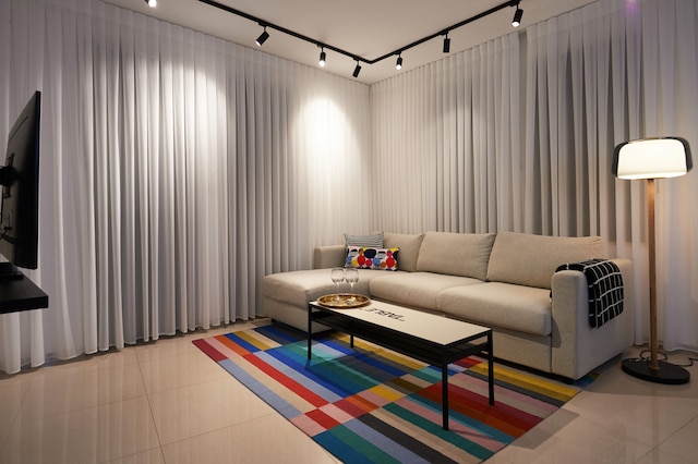 エフダ マーケット スイート