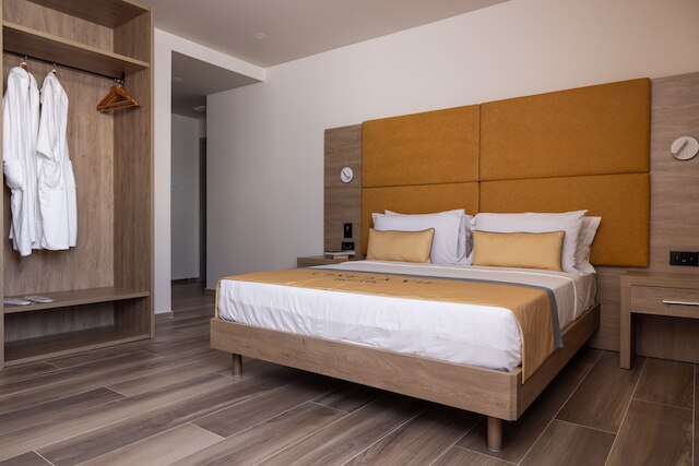 セ ラ ヴィ ブティック スイーキ