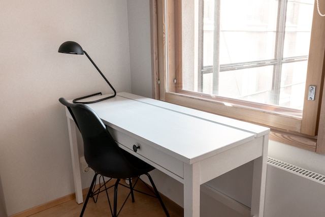 2ndhomes スタイリッシュ1BRアパート w サウナ&バルコニー