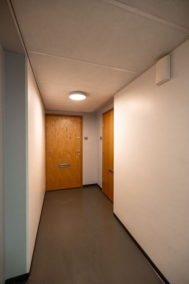 2ndhomes スタイリッシュ1BRアパート w サウナ&バルコニー