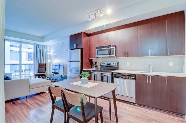 ルーフトップ スイート - ウォーク トゥ CN タワー, MTCC, エンターテインメント ディストリクト