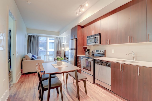 ルーフトップ スイート - ウォーク トゥ CN タワー, MTCC, エンターテインメント ディストリクト