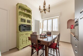 アッパルタメント ア ドゥエ パッシ ダ ヴィッラ トラビア