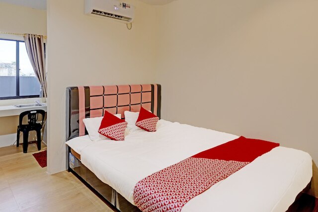 ホテル O アウリア ホームステイ シャリア