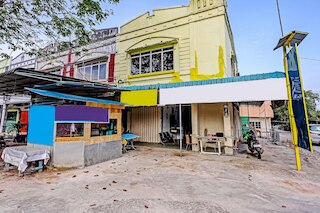 ホテル O アウリア ホームステイ シャリア