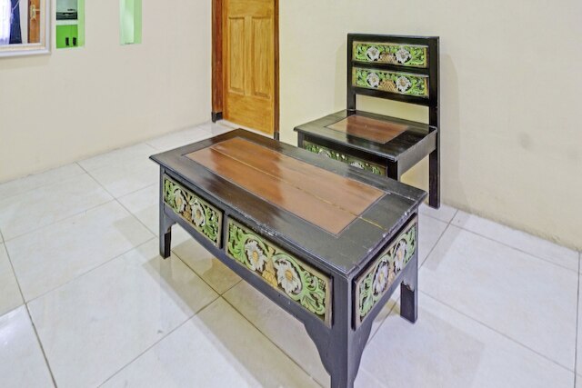 OYO ライフ 90737 ロスメン アイニ シャリア