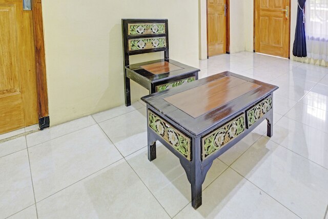 OYO ライフ 90737 ロスメン アイニ シャリア