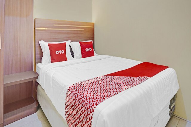 OYO ライフ 90737 ロスメン アイニ シャリア