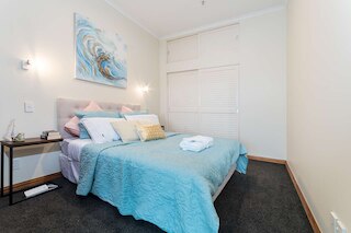 ウォーターフロントシービューアパートホテル