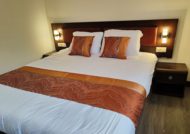 シーエヌ ホテル アルンヘム セントラール