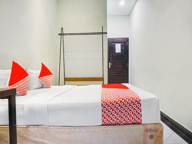 ホテル O マカッサル ニア モール パナクッカン フォーマリー サヤン ホーム ステイ