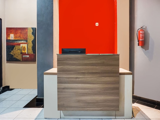 ホテル O マカッサル ニア モール パナクッカン フォーマリー サヤン ホーム ステイ