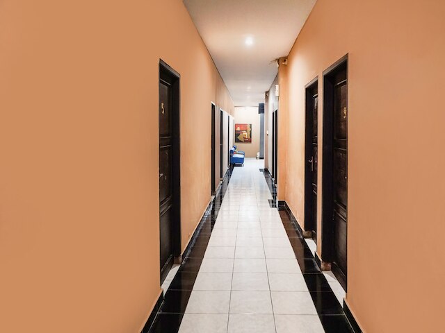 ホテル O マカッサル ニア モール パナクッカン フォーマリー サヤン ホーム ステイ