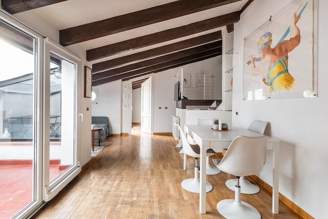 ロフト コン  2 テラッツィ ネイ プレッシ デッラ ジョンズ ホプキンズ ユニバーシティ