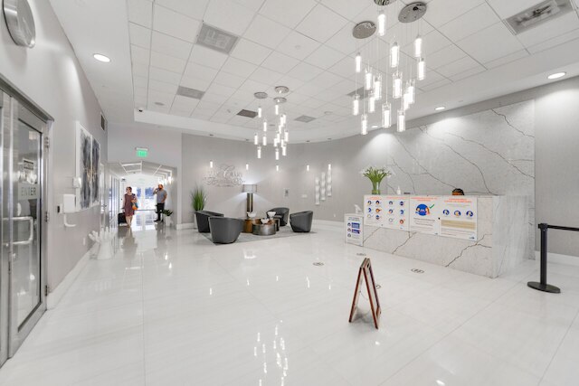 プールビュー・フロム・エクスクルーシブ・ブリッケル・コンド