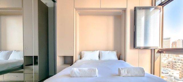 ハヤーコン ブルー シー アイ イン テル アビブ ヤフォ