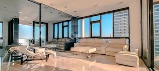 ハヤーコン ブルー シー アイ イン テル アビブ ヤフォ