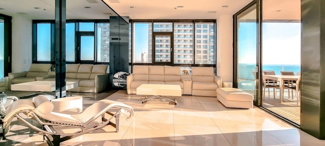 ハヤーコン ブルー シー アイ イン テル アビブ ヤフォ