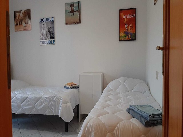 オルビア、コスタ・スメラルダ空港近く - 禁煙