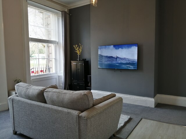 2  ベッド フラット イン ハミルトン スクエア