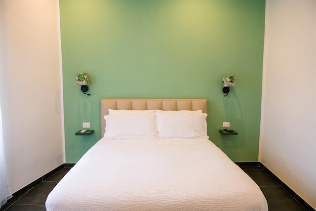 レ ポルテ ディ パルテノペ - ポルタ カプアナ