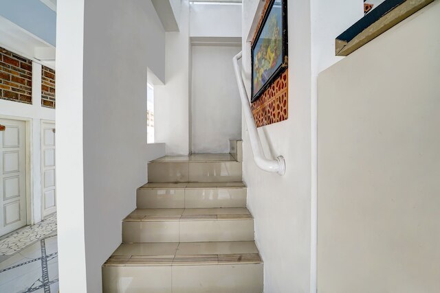 ホテル O ゲストハウス キング プントデウォ