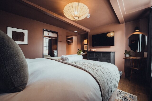 フリーメーソンズ・インのシルクルーム