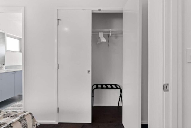 ニュー ベッドルーム グレート ロケーション クイーン アン W ルーフトップ