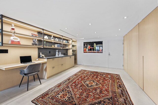 オーシャンビューラグジュアリーコンド