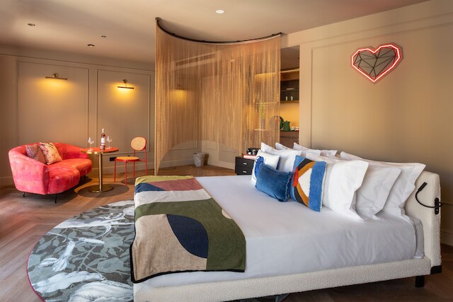 アポン・エンジェルズ - アダルトオンリー