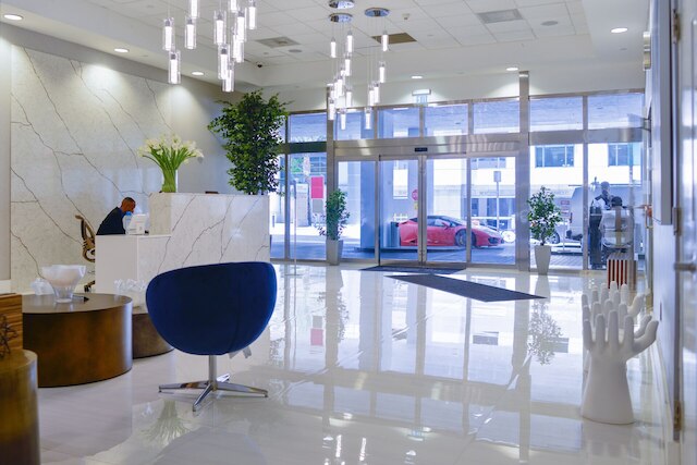 グレートコンド・アット・ブリッケルフリーパーキングプール