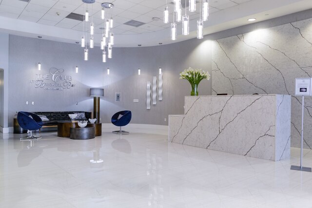 グレートコンド・アット・ブリッケルフリーパーキングプール