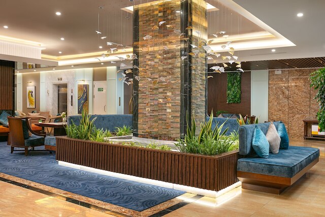 グラウドホテル